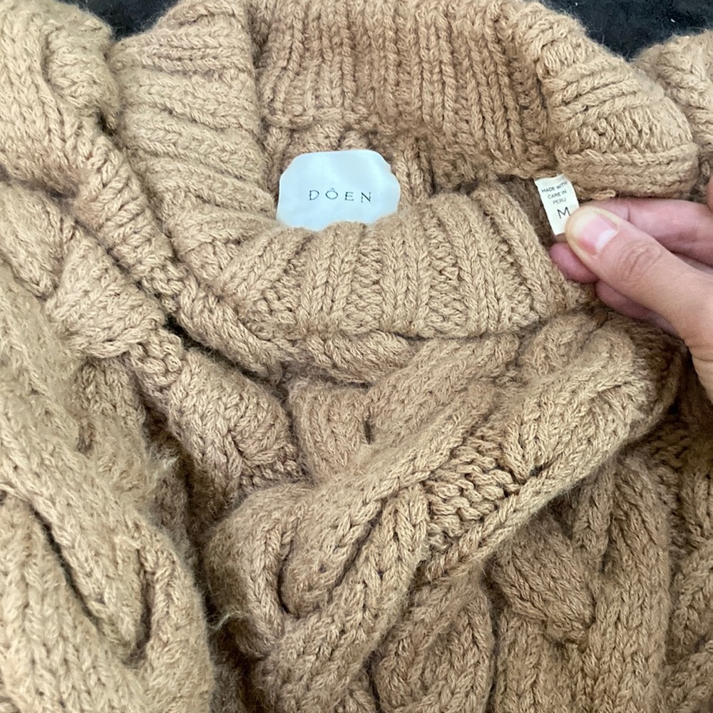 FLASH SALE!🎀DÔEN OLYMPUS🎀Sweater! VGUC! Size Medium! - Picture 4 of 16